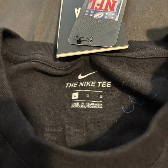 Carolina Panthers Nike Tee - Picture 4 of 15